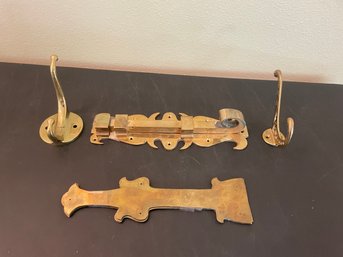 Lot Of 6 Pieces Of Heavy Brass Hardware T22