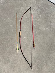 Metal Bow With Two Arrows G5