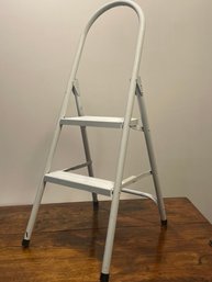 Step Stool (2/2) G19