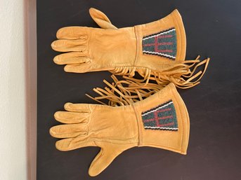 Pair Cattle Kate Beaded Leather Gloves C109
