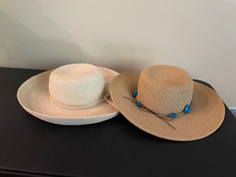 Lot Of 2 Straw Hats K127
