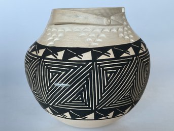 Acoma Pueblo Pottery