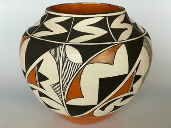 Acoma Pueblo Pottery