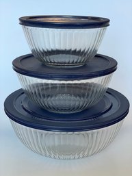 Set Of Glass Pyrex Mixing Bowls