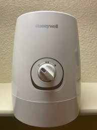 Honeywell Cool Moisture Humidifier