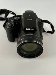 Nikon CoolPix P900 Super Zoom Camera