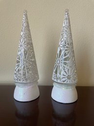 Two Battery Powered Glowing Christmas Trees/snow Globes A32