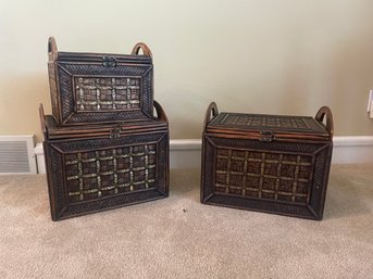 Set Of Wooden Chests With Gold Trim L12