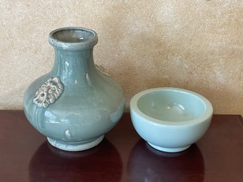 2pc Celadon Green Pottery Bowl & Large Vessel/vase B99