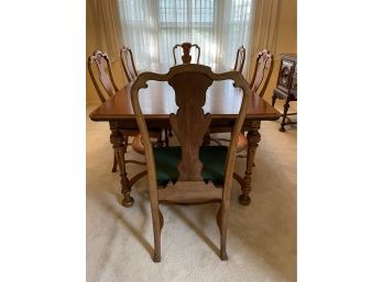 Antique/vintage Dining Table & Chairs