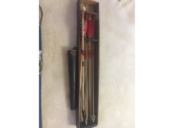 Vintage 'Bear Brand' Arrows & Quiver