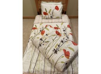 Pair Of Twin Comforters & Shams