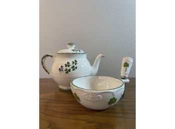 Vintage Ceramic Tea Pot & Bowl With Spreader