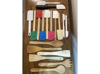 Lot Of Kitchen  Spatulas & Wooden Spoons