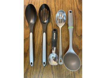 Lot Of Calphalon, Farberware & Goodcook  Spoons