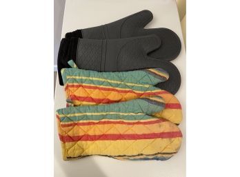 Lot Of Oven Mitts