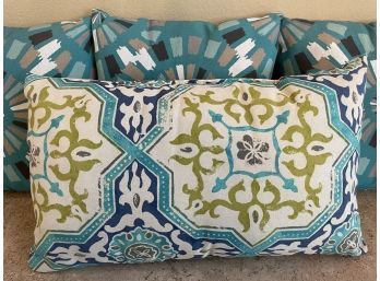 Lot Of Outdoor Decorative Toss Pillows