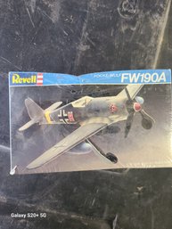 NEW Vintage Revell Focke-wulf Fw190a Plastic Model Kit 1/72