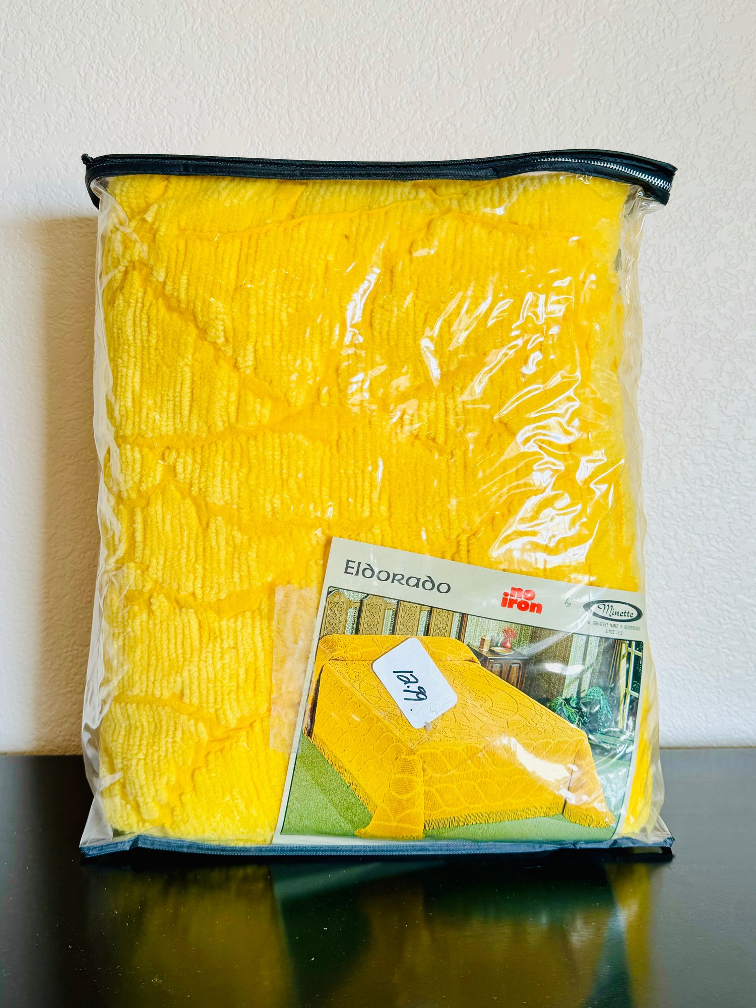 New Vintage Eldorado By Minette Yellow Bedspread #178267 | Auctionninja.com