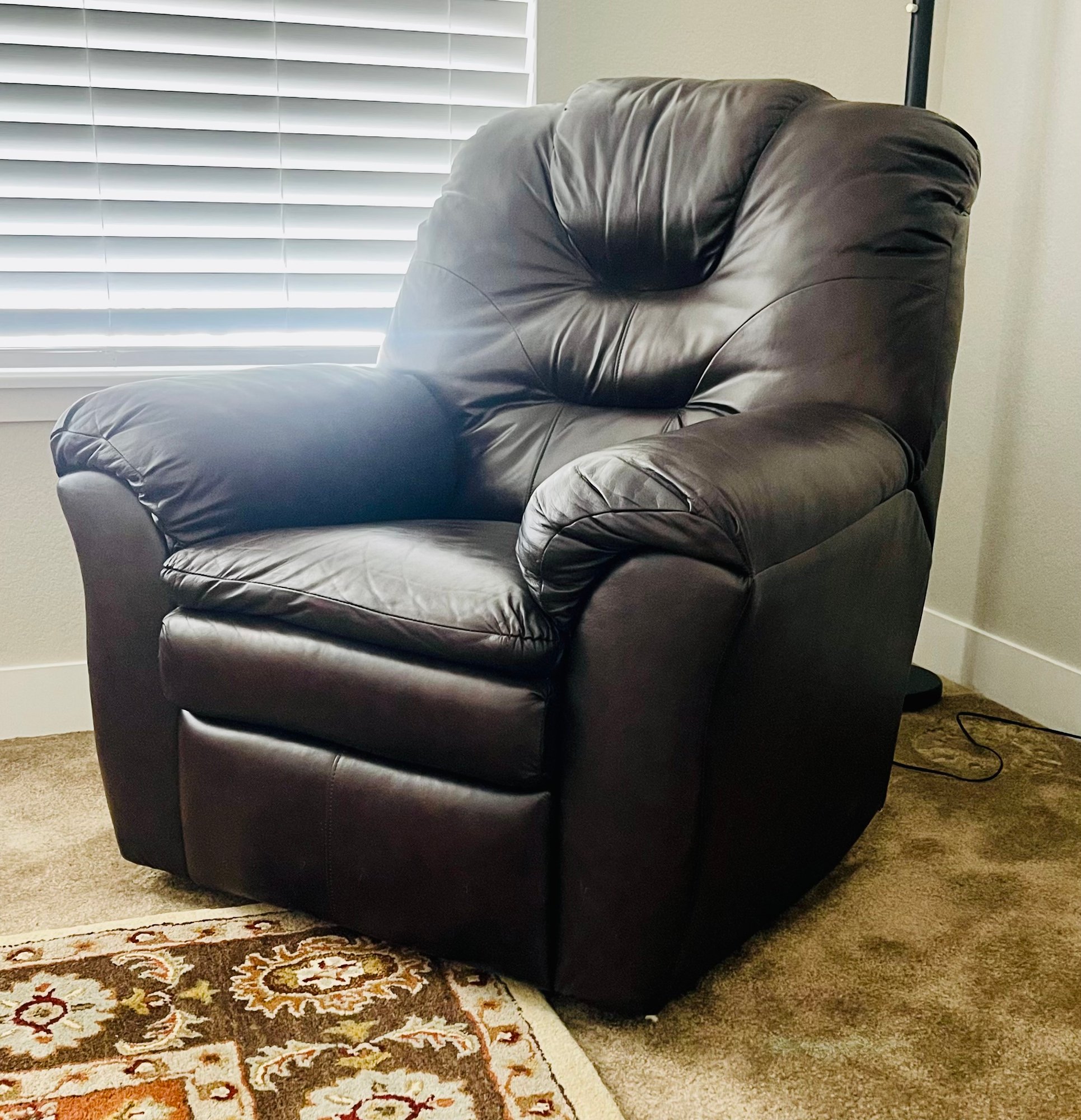 Stratolounger Brown Leather Recliner 175579