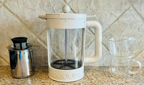 Bodum French Press Brewer With Mugs