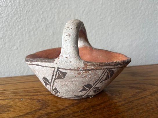 Small Stoneware Basket - Demo Piece For The Nixons