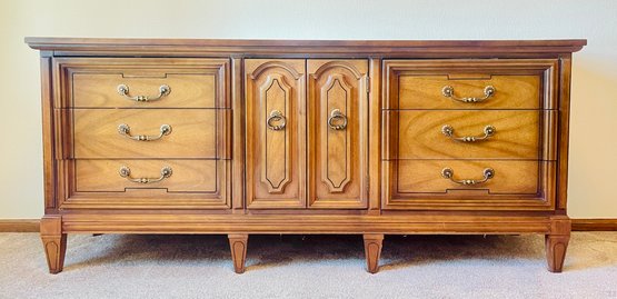 Vintage Dixie Neoclassical Triple Dresser With Mirrors