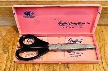 Vintage Griffin Tru-Pink Pinking Shears