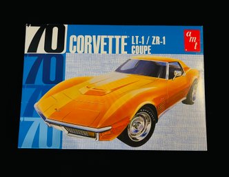 Skill 2 Model Kit 1970 Chevrolet Corvette LT-1/ZR-1 Coupe 1/25 Scale Model By AMT