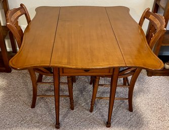 Antique Hepplewhite Style Drop Leaf Table With Two Chairs