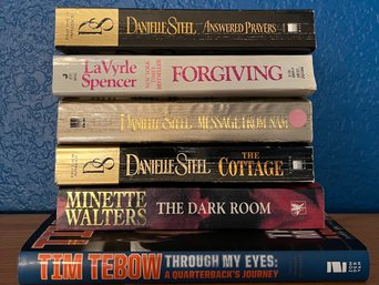 Paperback Novels By Danielle Steel & More & Hardback Tim Tebow Through My Eyes