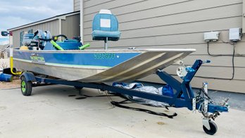 1985 Skeeter Performance Fishing Boat With Evinrude Engine And Boat Trailer Included