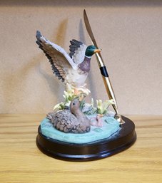 Duck Decor With Pen And Pen Holder!