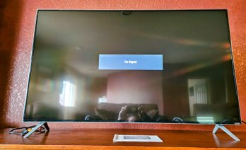 Vizio 49' Flat Screen, Smart TV With Remote