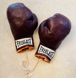 Vintage Leather Everlast Boxing Gloves, Circa 1960s