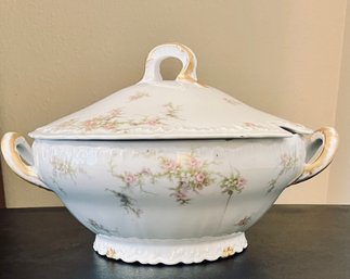 Haviland Oval Covered Vegetable Dish In Vintage Floral Pattern