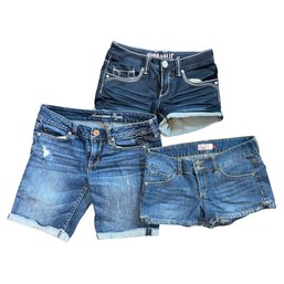 Woments Shorts (3)