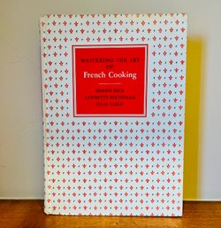 Julia Child Cookbook Mastering The Art Of French Cooking 1965