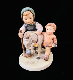 Goebel Hummel Homeward Bound Figurine