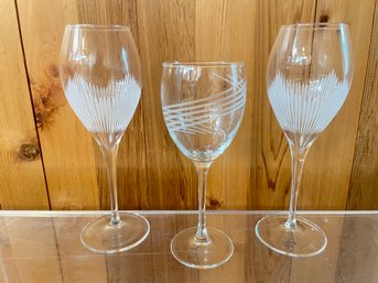 Beautiful Wine Glasses With Textured Details