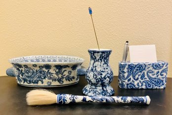 Collection Of Blue And White Chinese Pattern Desk Tools