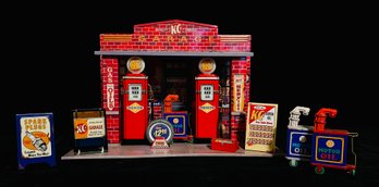 Kiddie Car Corner Collection 'KC's Garage' With Lots Of Accessories