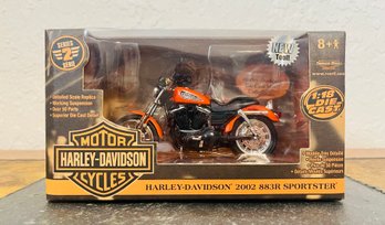 Harley Davidson 2002 883R Sportster 1:18 Diecast Motorcycle