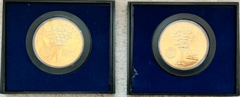 Pair Of 1972 Bicentennial Commemorative Gold Coins In Case