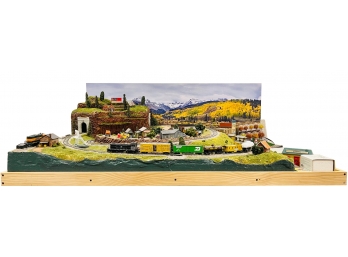 Amazing Ready For Christmas HO Scale Train Layout With Tons Of Accessories And Trains