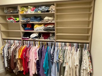 Huge Assortment Of Womens T Shirts And Shorts!