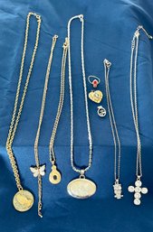Costume Jewelry Necklaces & Pendants