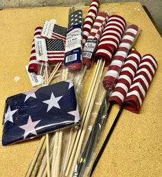 Large Lot Of US Flags Of Various Sizes, Most 12x18' On Sticks