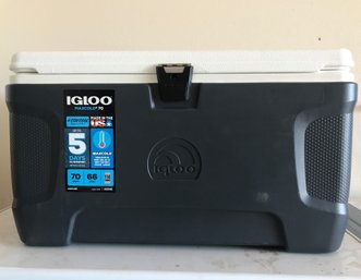 Igloo Max Cold 70 Cooler