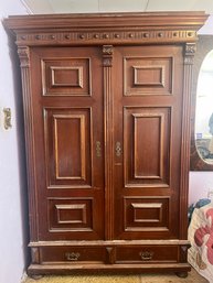 Solid Wood Wardrobe With Bottom Drawer